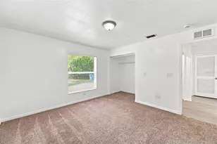 980 13th Ave S, Saint Petersburg, FL 33705 - Photo 15