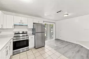 980 13th Ave S, Saint Petersburg, FL 33705 - Photo 9