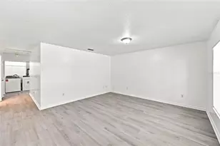 980 13th Ave S, Saint Petersburg, FL 33705 - Photo 3