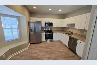 32440 Spring Corral Court, Wesley Chapel, FL 33545 - Photo 5