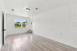 38947 5th Ave, Zephyrhills, FL 33542 - Photo 13