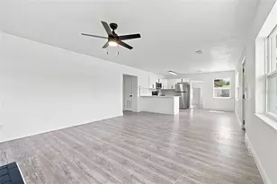 38947 5th Ave, Zephyrhills, FL 33542 - Photo 7