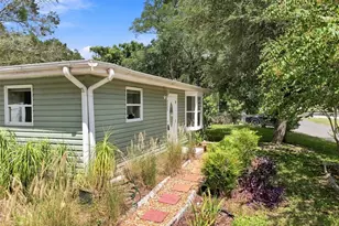 3426 Riverview Dr, Tampa, FL 33604 - Photo 7