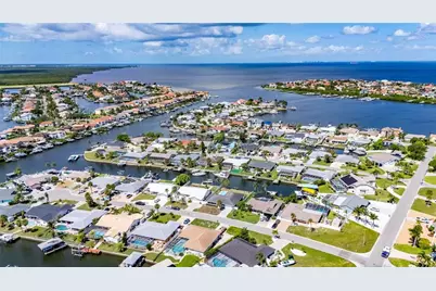 6314 Wisteria Lane, Apollo Beach, FL 33572 - Photo 57