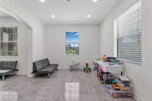 5063 Ivory Stone Dr, Wimauma, FL 33598 - Photo 9