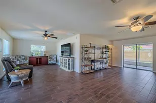 6711 Conetta Dr, Sarasota, FL 34243 - Photo 5