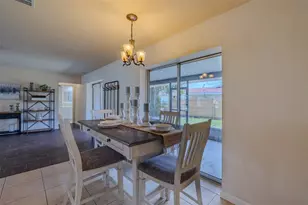 6711 Conetta Dr, Sarasota, FL 34243 - Photo 11