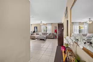 9063 Dixiana Villa Cir, Tampa, FL 33635 - Photo 5