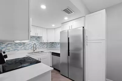 4050 4th Street N #104, Saint Petersburg, FL 33703 - Photo 13