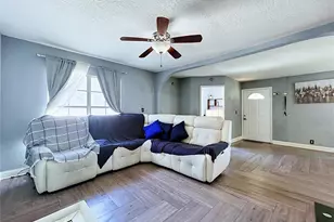 9507 Six Mile Creek Rd, Tampa, FL 33610 - Photo 15