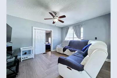 9507 Six Mile Creek Road, Tampa, FL 33610 - Photo 13