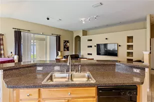 4627 Whispering Wind Ave, Tampa, FL 33614 - Photo 11