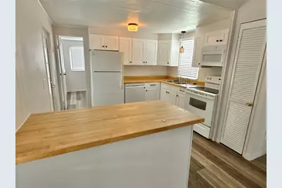 347 Mount Saxon Avenue NE #324, Saint Petersburg, FL 33702 - Photo 5