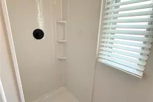 347 Mount Saxon Ave NE, Saint Petersburg, FL 33702 - Photo 13