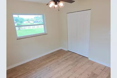 10827 Village Green Avenue, Seminole, FL 33772 - Photo 15