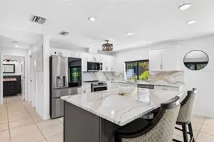 114 12th St, Belleair Beach, FL 33786 - Photo 5