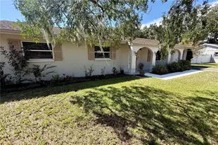 12215 Orchid Ln, Thonotosassa, FL 33592 - Photo 3