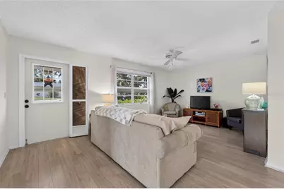 401 De Grasse Place #21, Sun City Center, FL 33573 - Photo 3