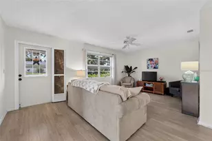 401 De Grasse Pl, Sun City Center, FL 33573 - Photo 3