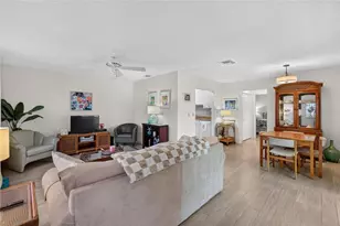401 De Grasse Pl, Sun City Center, FL 33573 - Photo 17