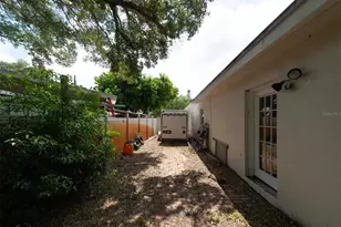 12812 Lake Dr, Largo, FL 33774 - Photo 41