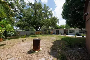 12812 Lake Dr, Largo, FL 33774 - Photo 37