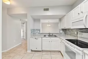 6421 Cypressdale Dr, Riverview, FL 33578 - Photo 13