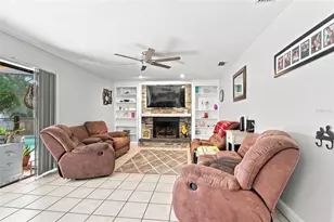 157 Foxcroft Dr E, Palm Harbor, FL 34683 - Photo 15