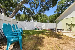 157 Foxcroft Dr E, Palm Harbor, FL 34683 - Photo 37