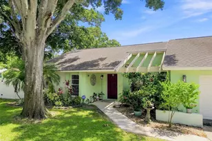 157 Foxcroft Dr E, Palm Harbor, FL 34683 - Photo 5
