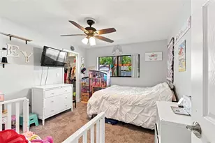 157 Foxcroft Dr E, Palm Harbor, FL 34683 - Photo 25