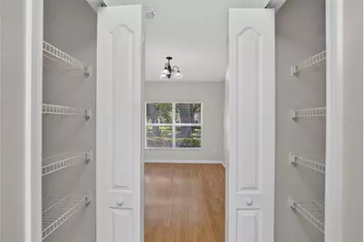 15768 Fishhawk Falls Drive, Lithia, FL 33547 - Photo 9