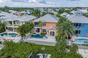 6411 Grenada Island Ave, Apollo Beach, FL 33572 - Photo 71