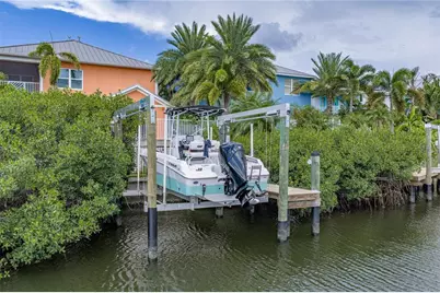 6411 Grenada Island Avenue, Apollo Beach, FL 33572 - Photo 75