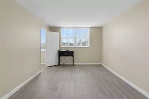 4720 Locust St NE, Saint Petersburg, FL 33703 - Photo 17