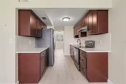 4720 Locust Street NE #206, Saint Petersburg, FL 33703 - Photo 5