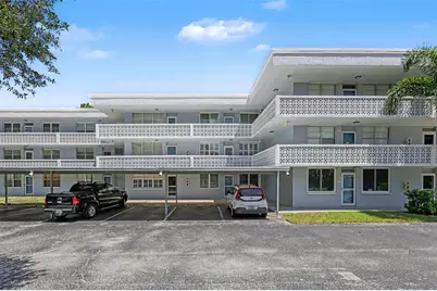 4720 Locust Street NE #206, Saint Petersburg, FL 33703 - Photo 1