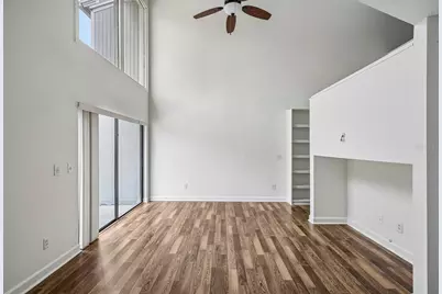 4009 Bainwood Court, Tampa, FL 33614 - Photo 5
