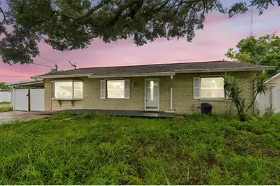 38621 North Avenue, Zephyrhills, FL 33542 - Photo 1