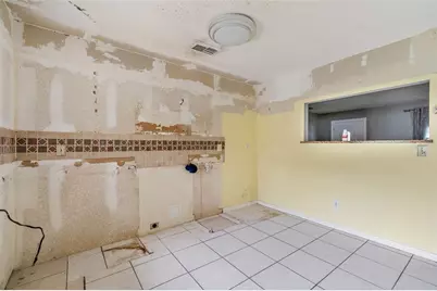 38621 North Avenue, Zephyrhills, FL 33542 - Photo 17