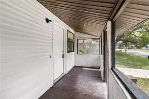 638 W 8th St, Lakeland, FL 33805 - Photo 13