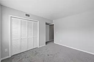 10342 Carrollwood Ln, Tampa, FL 33618 - Photo 21