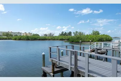 382 Boca Ciega Point Boulevard S, Saint Petersburg, FL 33708 - Photo 27