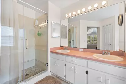 9808 Long Meadow Drive, Tampa, FL 33615 - Photo 31