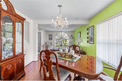 9808 Long Meadow Drive, Tampa, FL 33615 - Photo 15