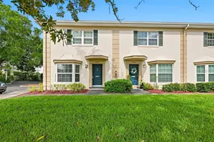 10315 Carrollwood Ln, Tampa, FL 33618 - Photo 1