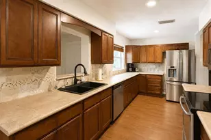 934 Hillwood Dr, Dunedin, FL 34698 - Photo 13