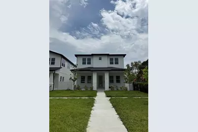 820 46th Avenue N, Saint Petersburg, FL 33703 - Photo 1