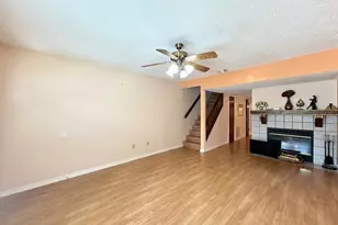 8724 Cobbler Pl, Tampa, FL 33615 - Photo 3