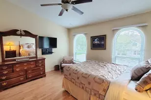 8724 Cobbler Pl, Tampa, FL 33615 - Photo 9